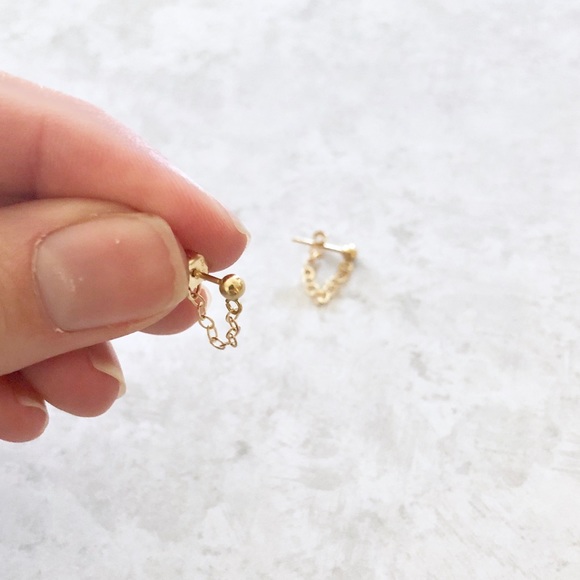 14k Gold Filled Chain Cuff Huggie Earrings - Picture 2 of 5